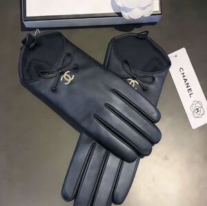 <AUTHENTIC>Chanel Black Leather Bow CC Logo Gloves